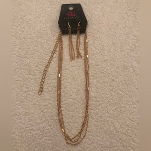 Paparazzi Gold choker necklace with earrings